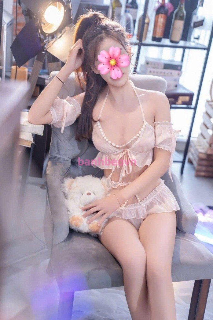 Triệu Vy 1999 – 1m58, 46kg, 400k – Sài Gòn – ảnh 1